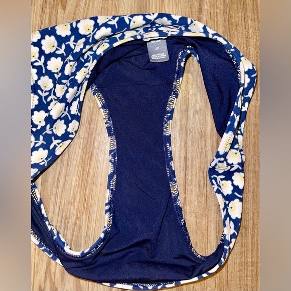 Excellent Condition 𝑨𝑬𝑹𝑰𝑬 𝑏𝑖𝑘𝑖𝑛𝑖 𝑏𝑜𝑡𝑡𝑜𝑚𝑠 - Picture 5 of 6